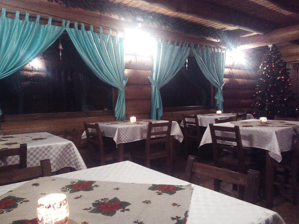 Casa Muntelui - Sambata Pensjonat Sîmbăta de Sus Zewnętrze zdjęcie