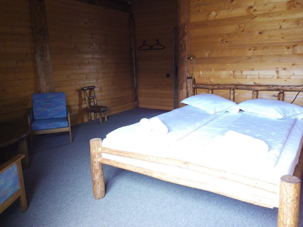 Casa Muntelui - Sambata Pensjonat Sîmbăta de Sus Pokój zdjęcie