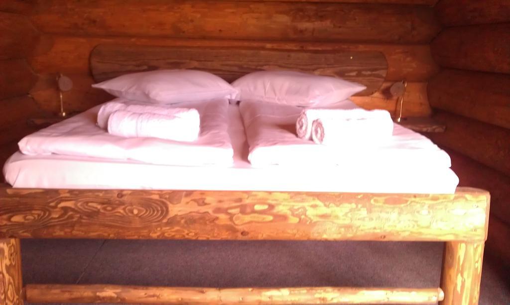 Casa Muntelui - Sambata Pensjonat Sîmbăta de Sus Pokój zdjęcie