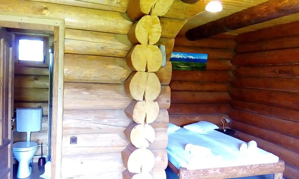 Casa Muntelui - Sambata Pensjonat Sîmbăta de Sus Pokój zdjęcie